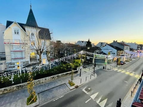 Jerickais - Cozy Studio - Sartrouville - 7 min RER Apartment in Sartrouville