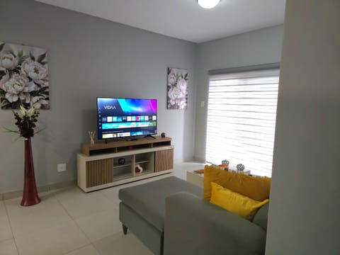 Communal lounge/ TV room, Evening entertainment