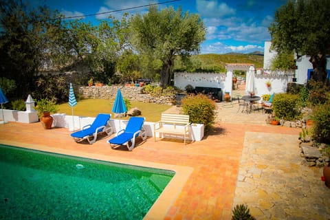 Garden view, Pool view, Swimming pool, Swimming pool, sunbed