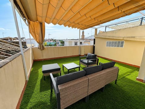 View (from property/room), Balcony/Terrace