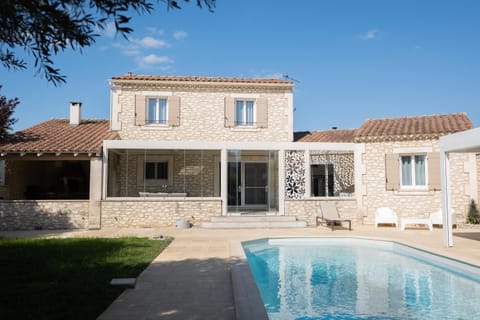 Le domaine de Mika & Nina House in Arles