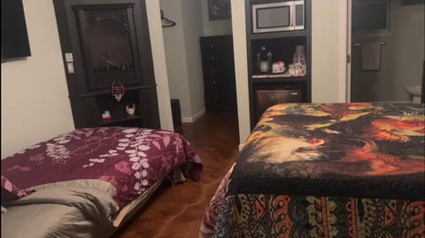 Cabin 2 The Roost Cabins Cabin in Lakehills