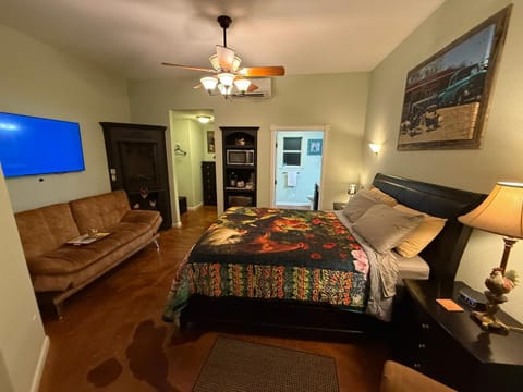 Cabin 2 The Roost Cabins Cabin in Lakehills