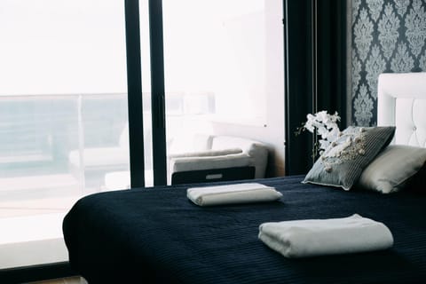 Bed, View (from property/room), Bedroom, Sea view