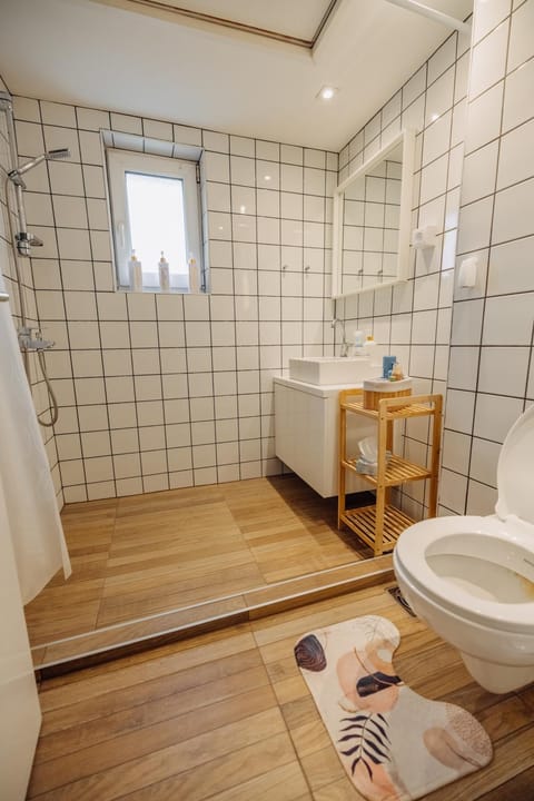 Studio49apartments Quiet in Niš Free Private Parking Fast WiFi Apartment in Serbia