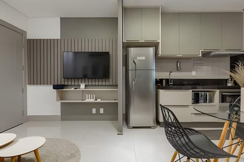 TV and multimedia, Kitchen or kitchenette, Dining area, oven