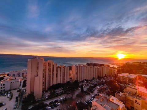 City view, Sea view, Sunset