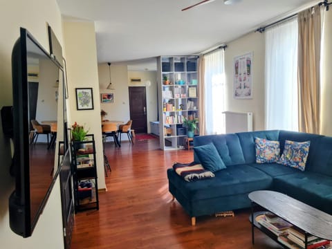 Communal lounge/ TV room, Living room