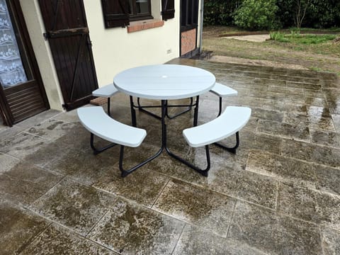 Gite du Puits Tournant - Chambre 3 Bed and Breakfast in Gien