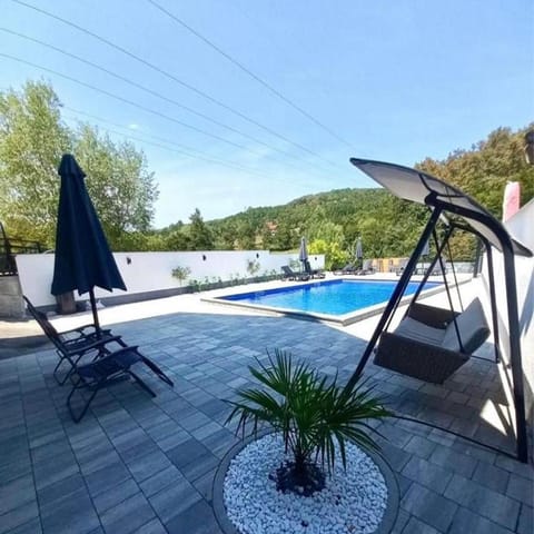 Garden, Pool view, Swimming pool, Swimming pool