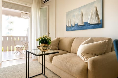 Balcony/Terrace, Living room, Seating area, air conditioner