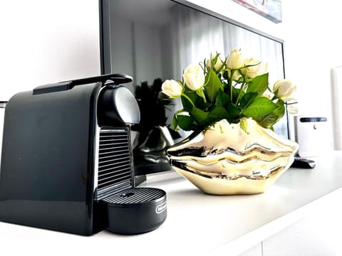 Coffee/tea facilities, Decorative detail