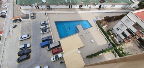 Balcony/Terrace, Swimming pool, Swimming pool