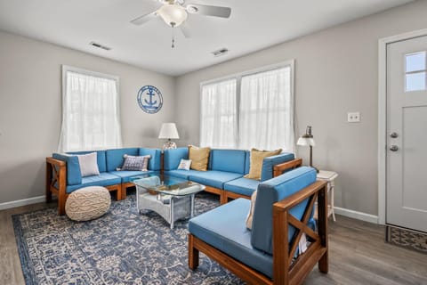 Kitty's Bayside Bungalow House in Chincoteague Island