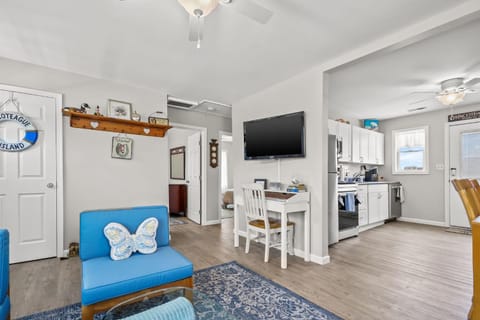 Kitty's Bayside Bungalow House in Chincoteague Island