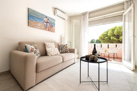 Balcony/Terrace, Living room, air conditioner