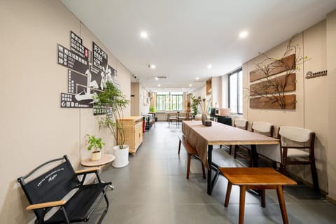 Lobby or reception, Seating area