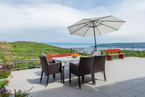 Balcony/Terrace, children, Family