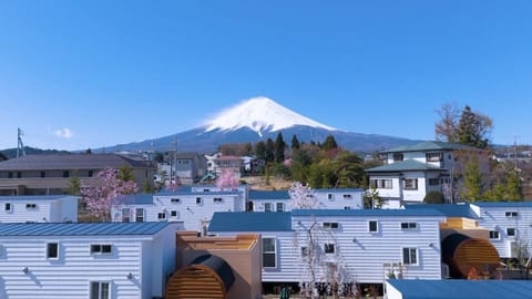 Property building, Day, Mountain view