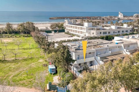 Property building, Day, Neighbourhood, Bird's eye view, City view, Sea view, Street view