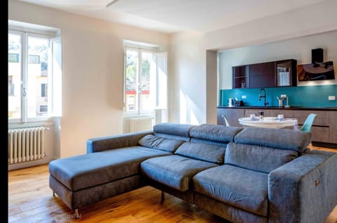 Kitchen or kitchenette, Living room, Seating area