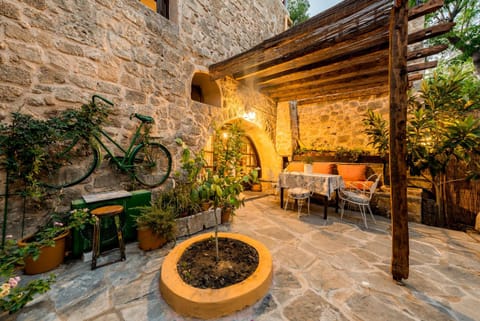 Property building, Garden
