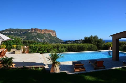 Superbe villa vue et emplacement exceptionne Villa in Cassis