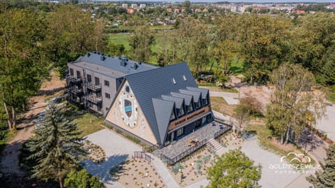 Property building, Day, Natural landscape, Bird's eye view