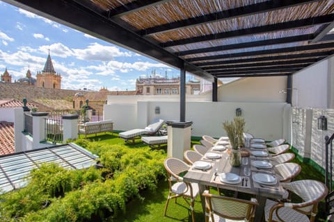 Patio, View (from property/room), Balcony/Terrace, Living room, Dining area