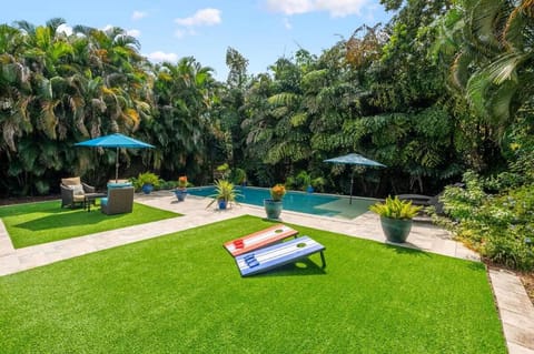 Garden, Swimming pool