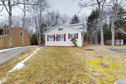 Property building, Spring, Day