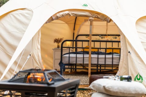 The Natterjack, Bath - Glamping Luxury tent in Bath