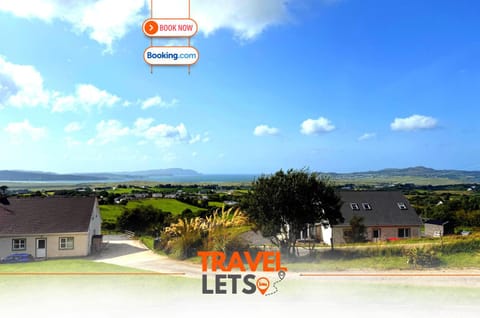 Nearby landmark, Day, Property logo or sign, Neighbourhood, Natural landscape, Logo/Certificate/Sign, Text overlay, Mountain view, Sea view, Street view, Certificate/Award