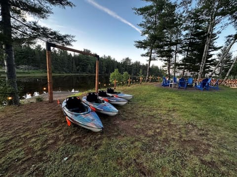 Day, Natural landscape, Activities, Beach, Beach, Canoeing, River view