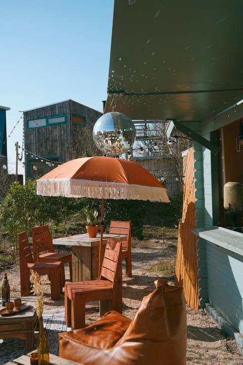DE BUITENKANS urban camping - unique cabins Cabin in Rotterdam