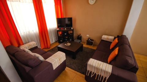 Communal lounge/ TV room