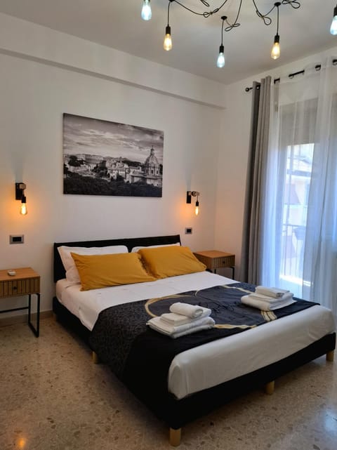 Bedroom, towels, towels