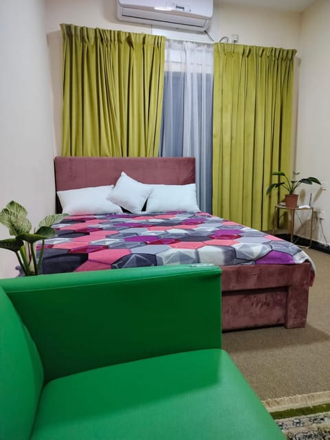 Bed, Photo of the whole room, Bedroom, air conditioner