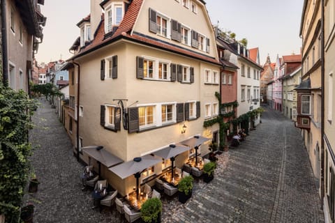 Property building, Balcony/Terrace