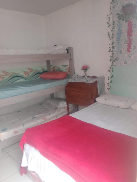 Bed, Photo of the whole room, Bedroom, bunk bed