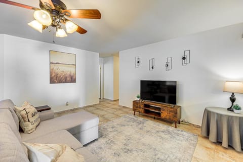 Near Medical Center Home with Yard in San Antonio House in San Antonio