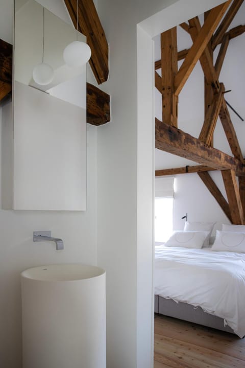 Bed, Bathroom, Bedroom