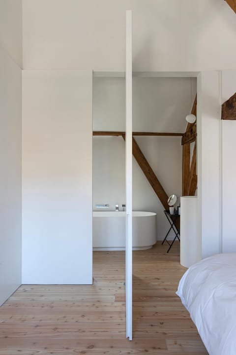 Bathroom, Bedroom