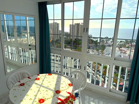 Living room, Dining area, Sea view