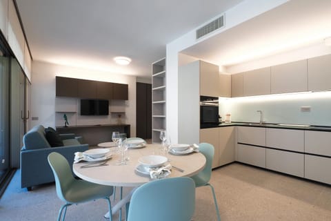 Living room, Dining area