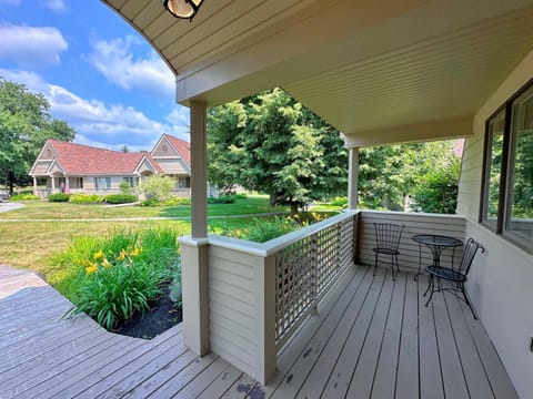 FV43 Bretton Woods single level home with AC on golf course House in Rye Beach