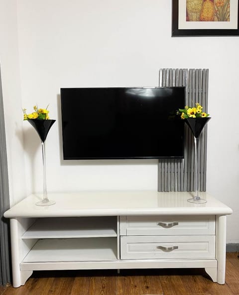 TV and multimedia, Evening entertainment