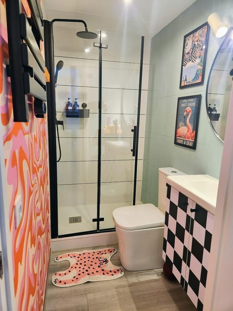 Groovy Feelin' Studio Apartment in L'Hospitalet de Llobregat