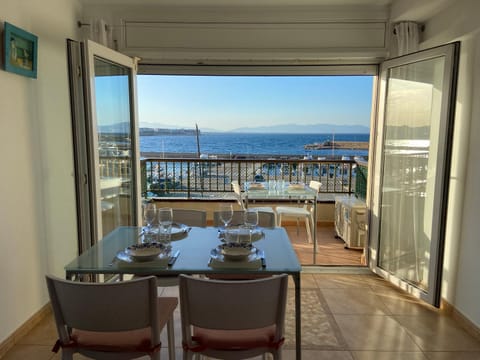 Off site, Day, Night, Bird's eye view, Food, Sea view, Breakfast, Sunrise, Sunset