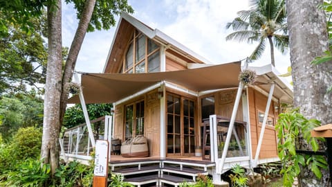 Property building, Patio, Garden